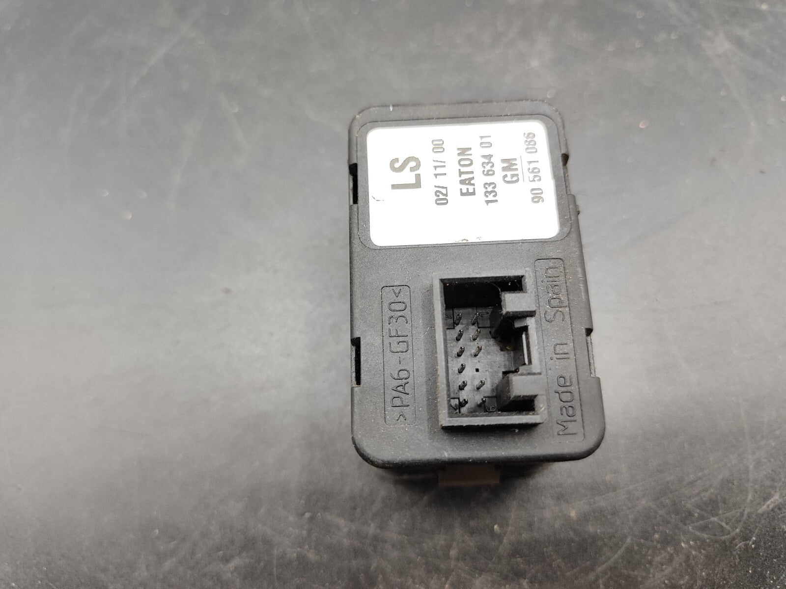 Opel Astra G 2001 Front Left Side Electric Window Switch 90561086