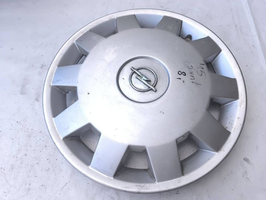 Opel Astra G 2000 R14 wheel hub cap trim 09206978
