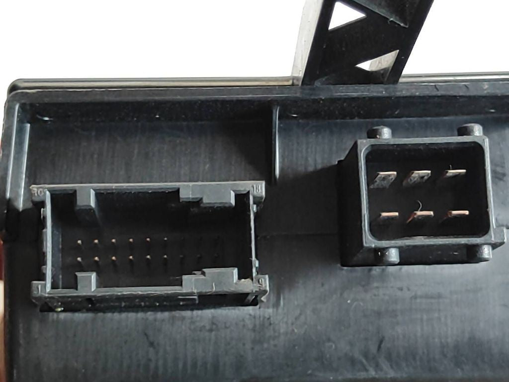 Saab 9-5 2000 GPS navigation control unit module 5522479