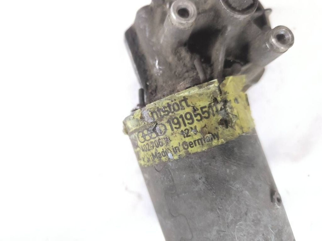 Volkswagen Golf II 1991 LHD Front wiper motor 402706