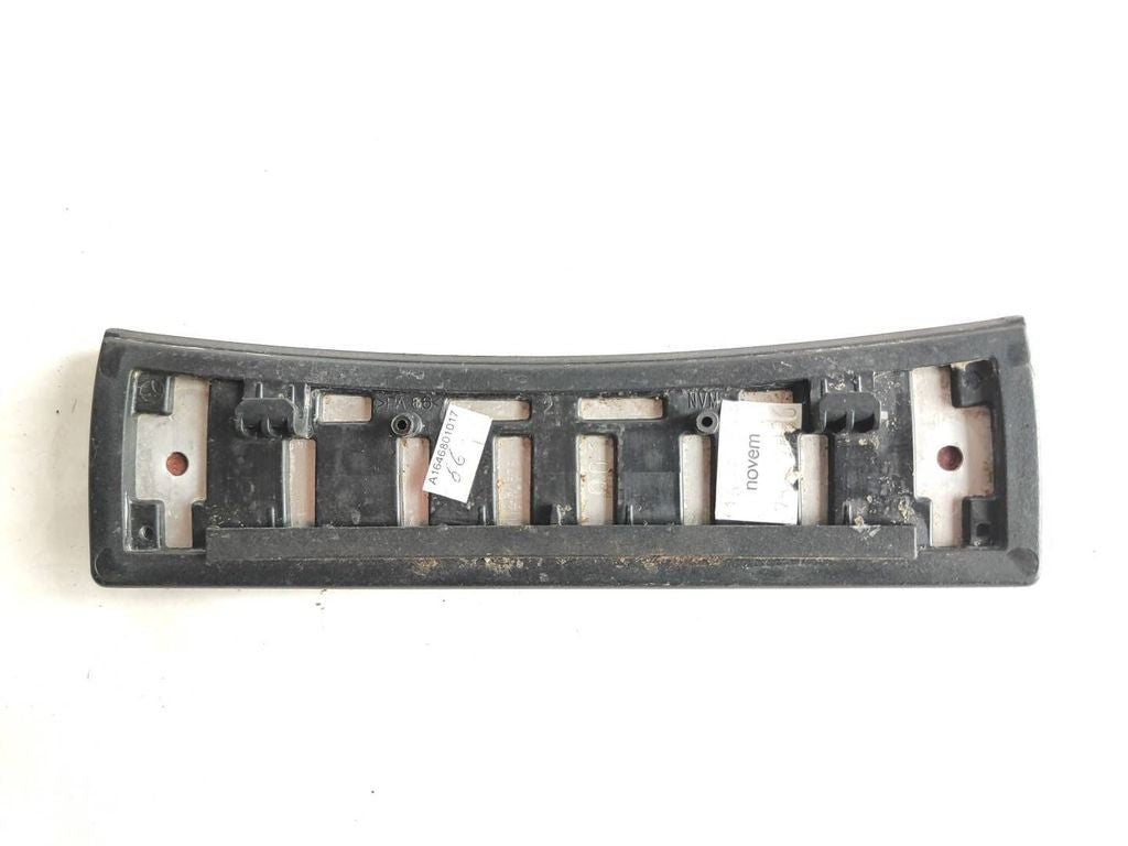 Mercedes-Benz ML W164 2011 ashtray trim A1646801017