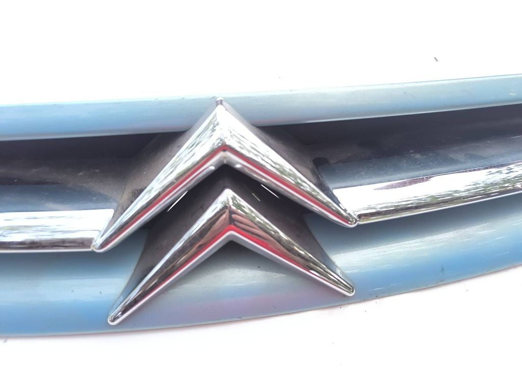 Citroen Xsara Picasso 1999 Front grill 9632099177