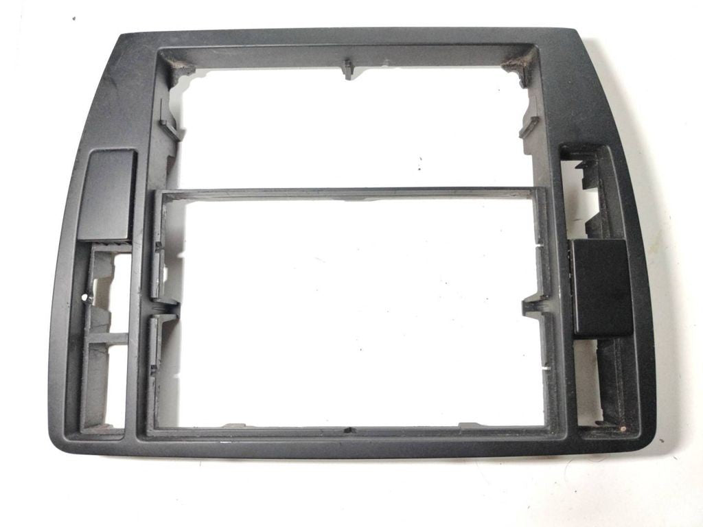 Volkswagen PASSAT B5 Radio GPS head unit trim 3B0858069