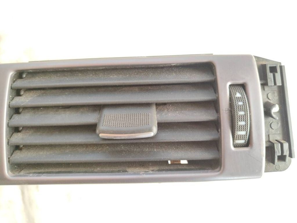 Audi A6 S6 C5 4B 2003 Front dash center air vent grill 4B1820951