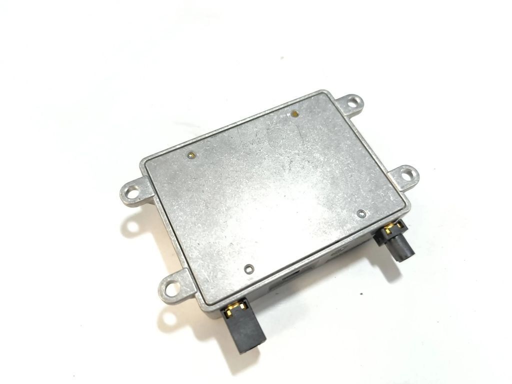 Mercedes-Benz E W211 2003 Aerial antenna amplifier module unit 2118200885