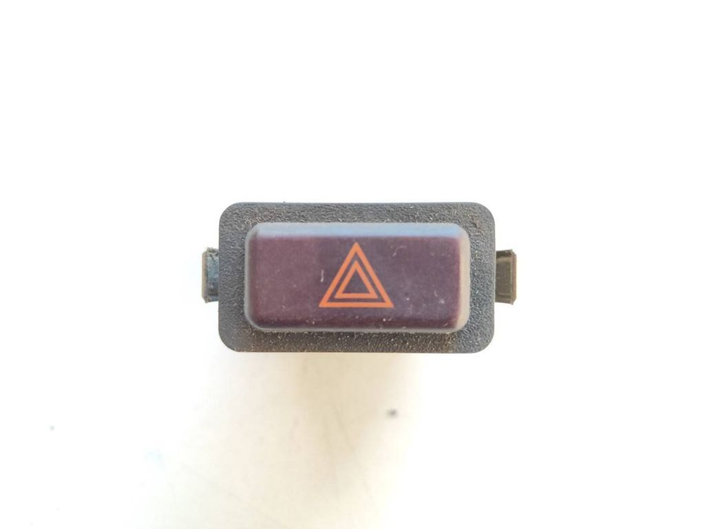 BMW 3 E30 1993 Hazard light switch SAEQC86