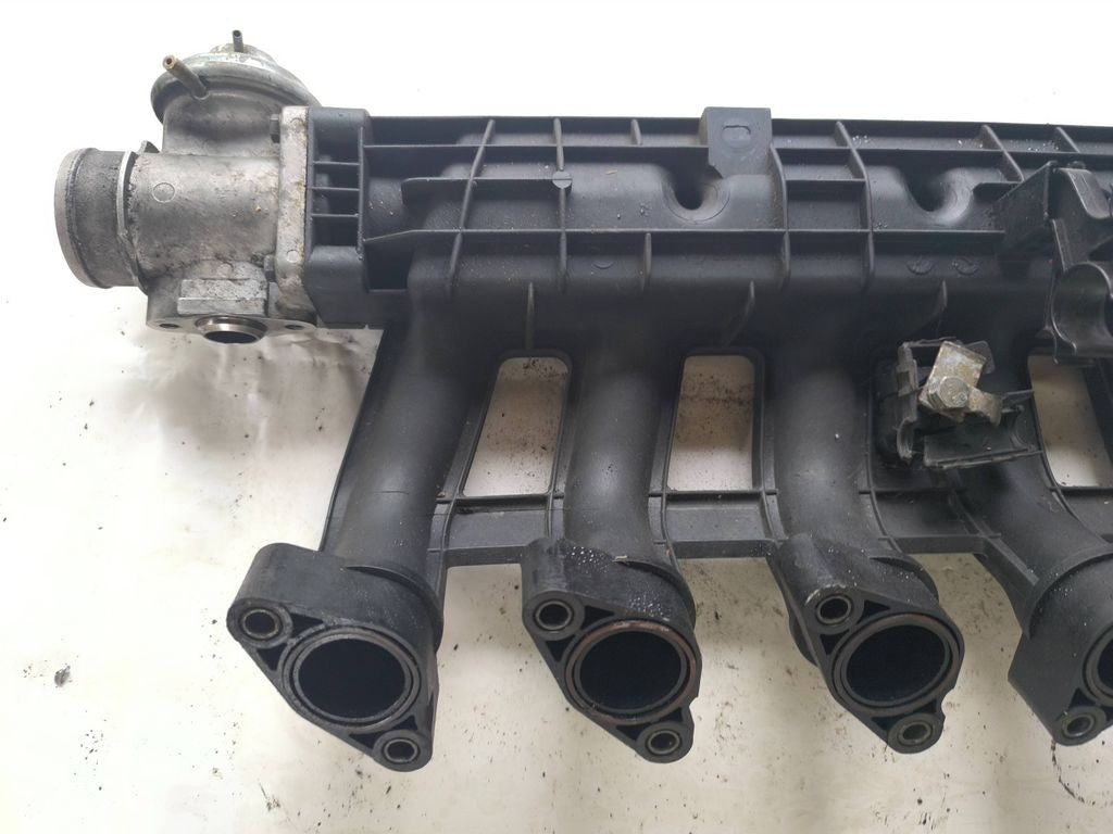 BMW 5 E39 1997 Diesel intake manifold 2246179
