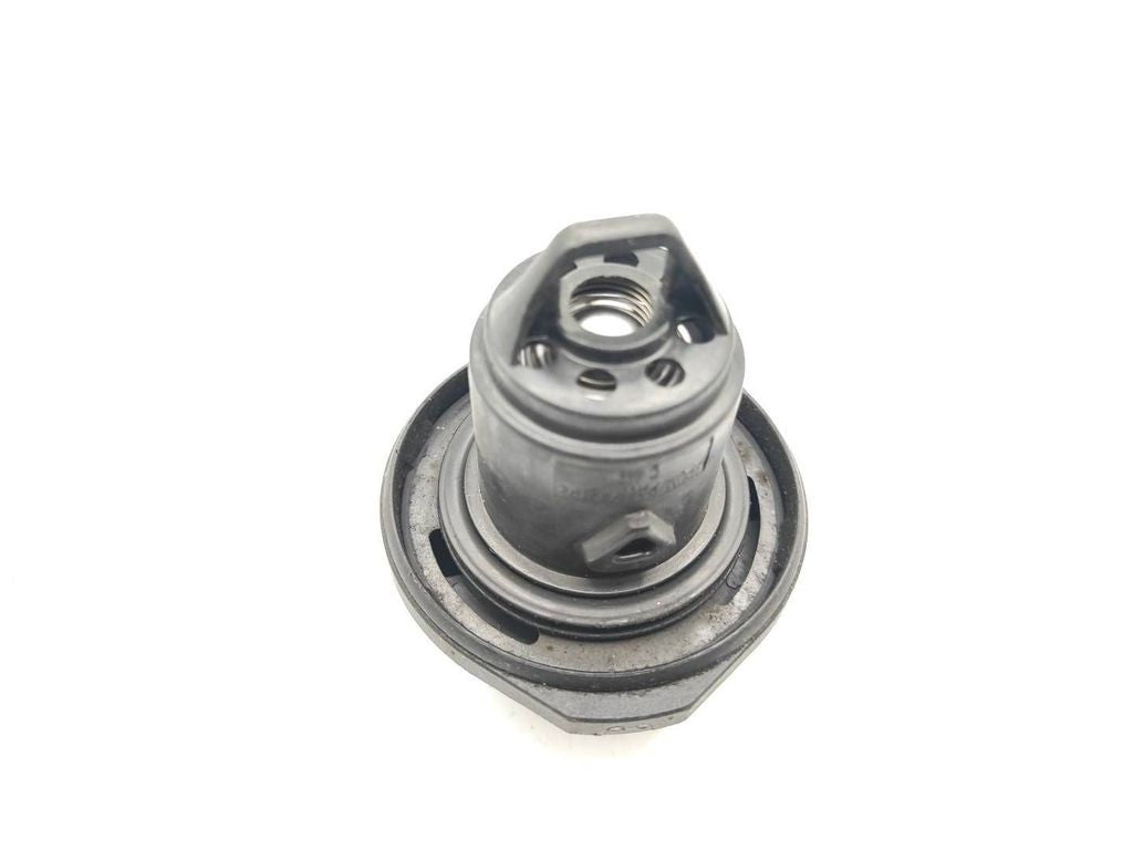 Alfa Romeo 147 JTD 8V 2005 Fuel tank filler cap