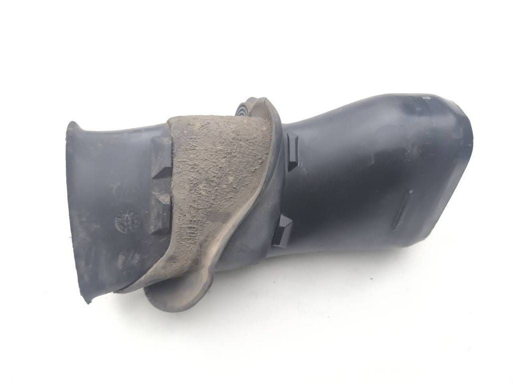 Audi A3 S3 8L 2004 air intake hose pipe snorkel 8L0129604B