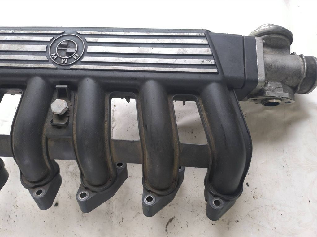 BMW 5 E39 1997 Diesel intake manifold 2246179