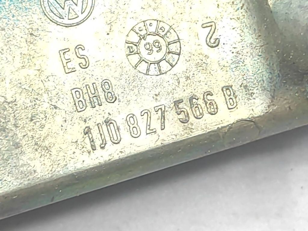 Volkswagen Bora 2001 Rear Tailgate trunk boot exterior handle 1J0827566B