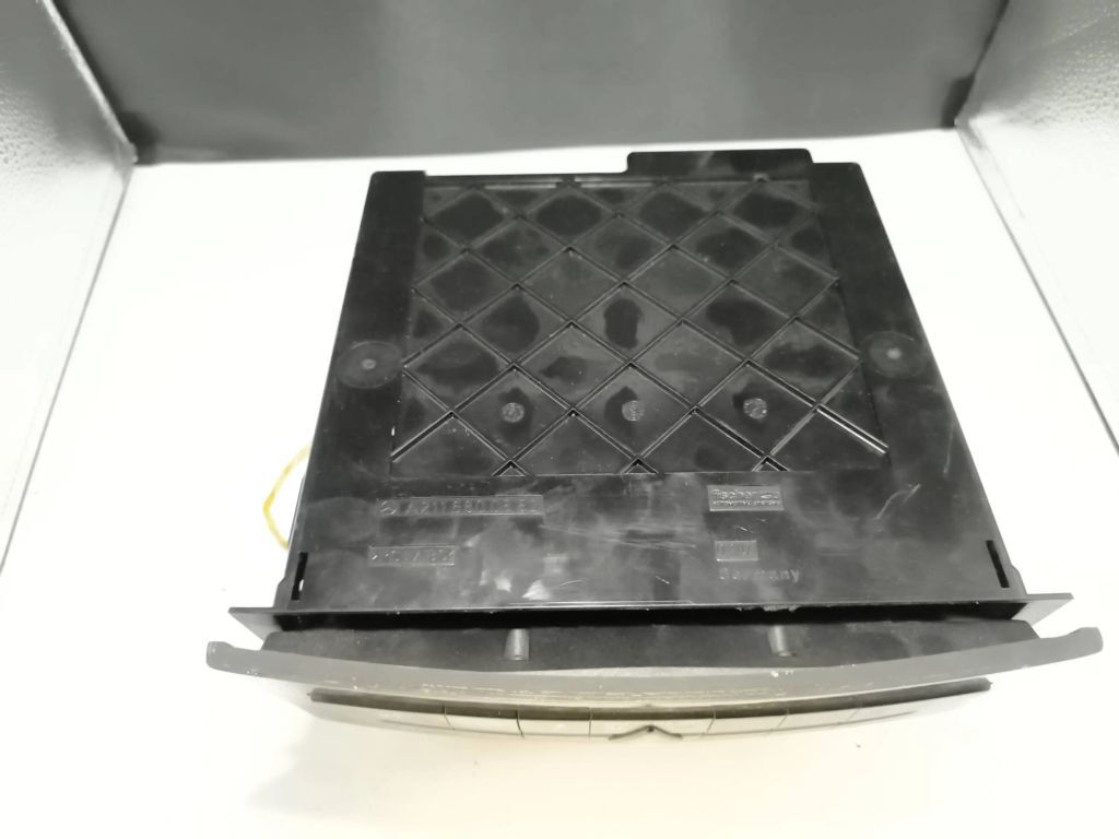 Mercedes-Benz E W211 2003 Hazard switches A2116800552