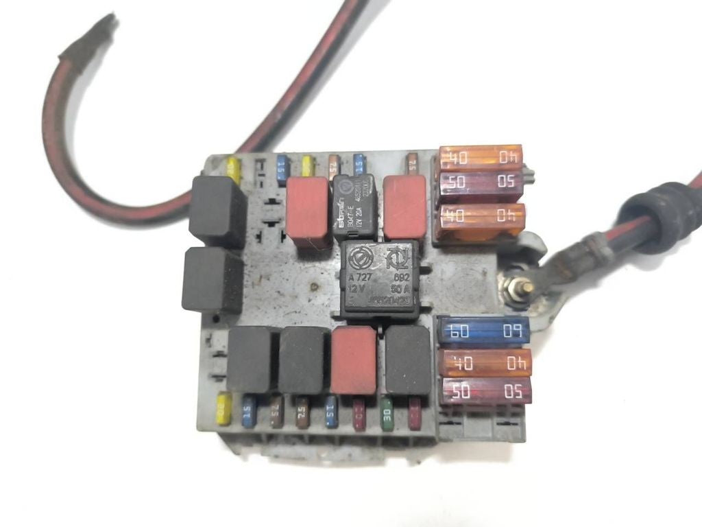 Alfa Romeo 147 8V 2003 Fuse module 46558760