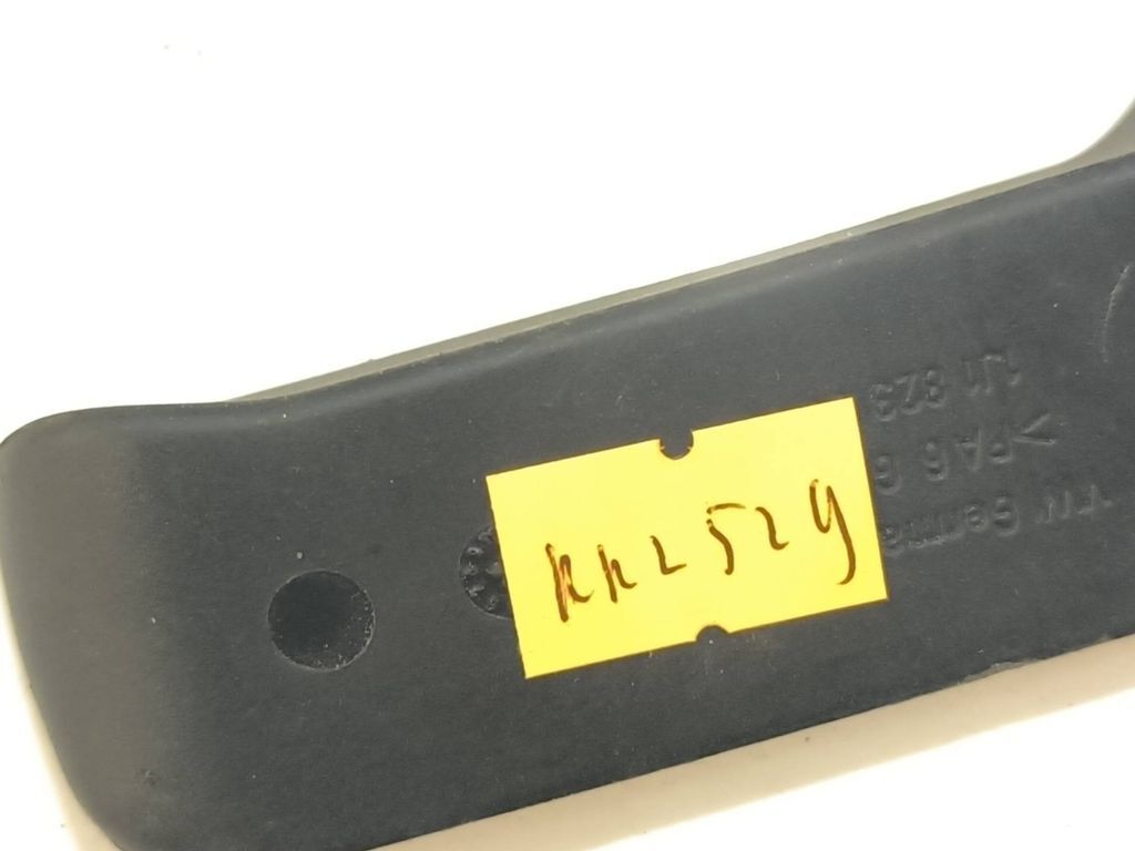 Volkswagen PASSAT B6 2008 bonnet hood release handle 1J1823533C