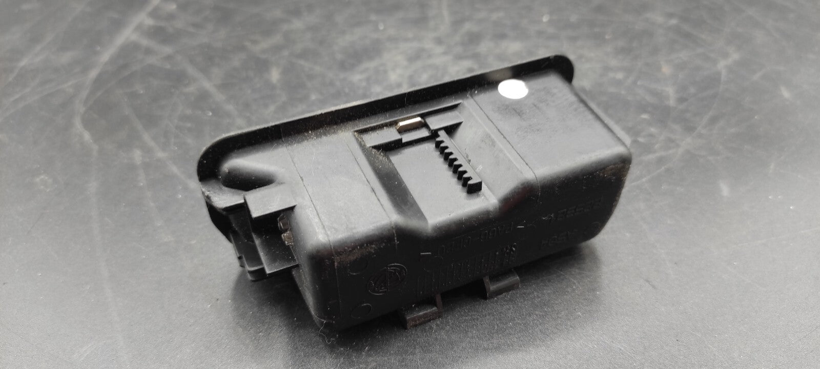 Alfa Romeo 166 2.4JTD 110kW 2002 Center Console Ashtray Insert 225321