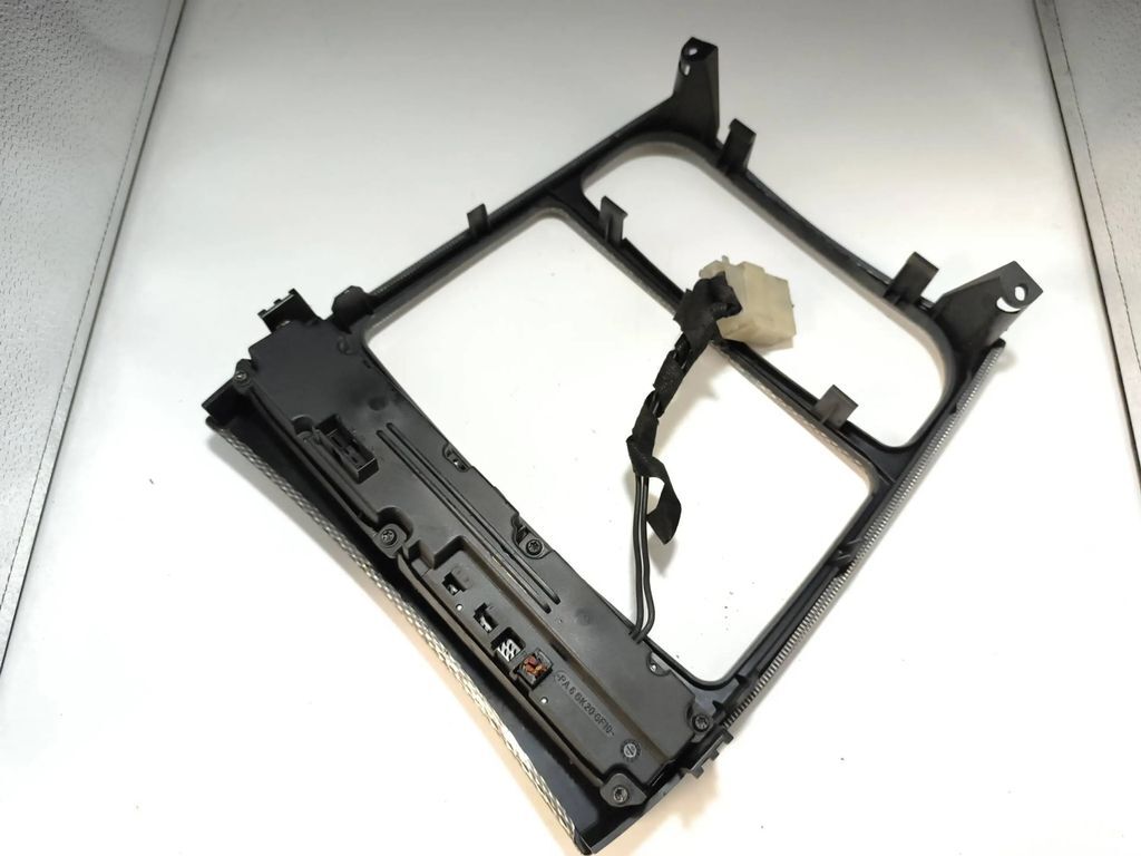 Mercedes-Benz C W203 2002 Front AC Radio Trim A set of switches 2038215679