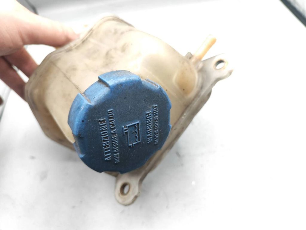 Alfa Romeo 159 1.9JTDm 16V 8V 2007 Water coolant expansion tank reservoir