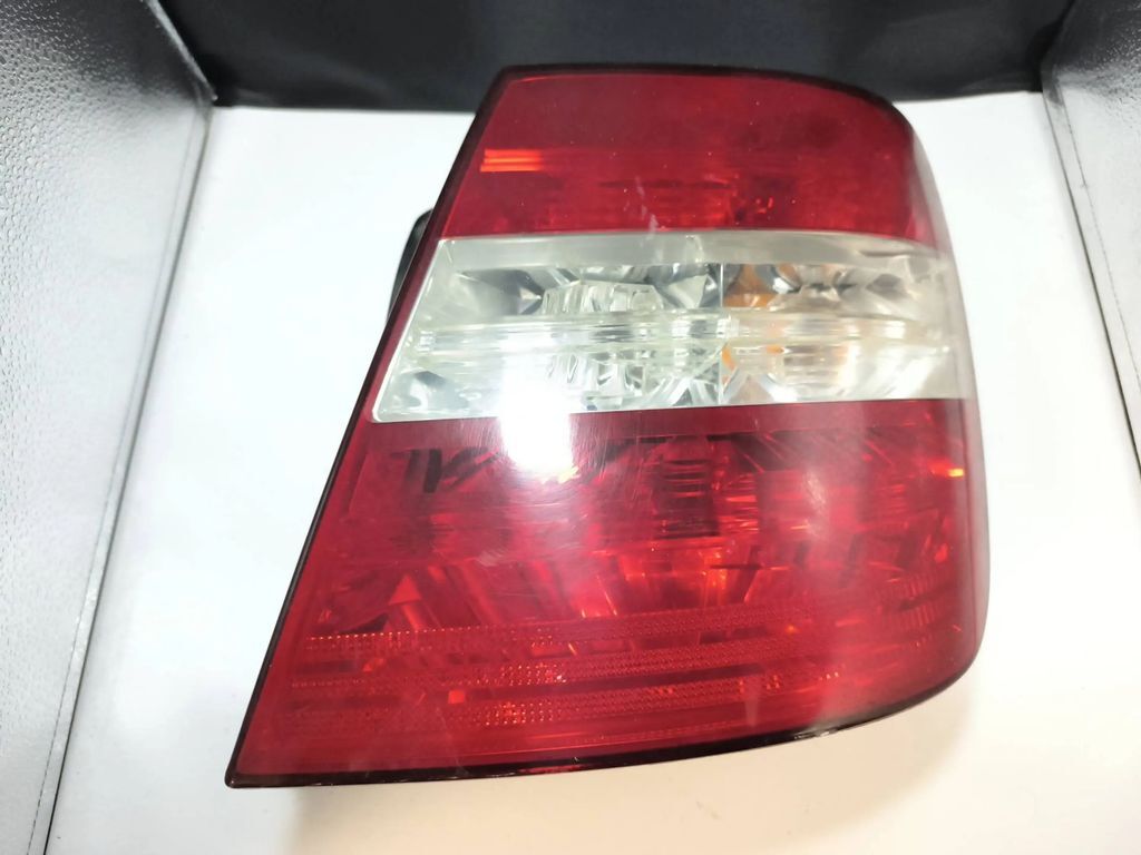 Fiat Stilo 2004 LHD rear right side taillight light 46758985