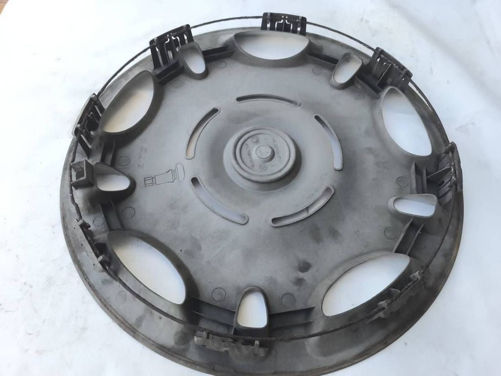 BMW 3 E36 1992 R15 wheel hub cap trim 36131094158