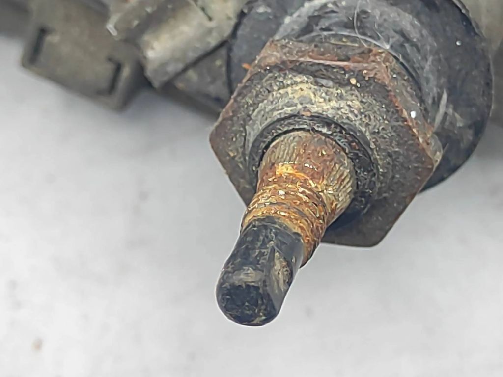 Volkswagen Golf III 1995 Rear windshield glass wiper motor 1H6955717