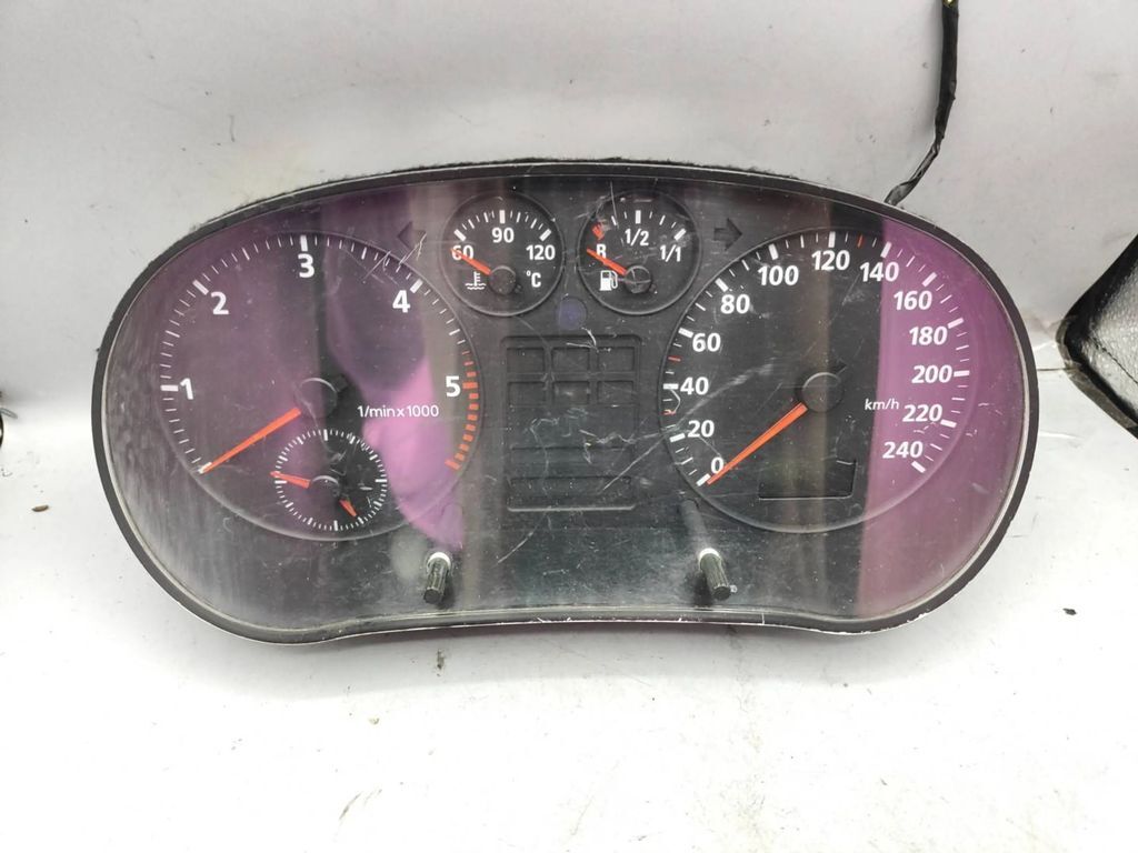 Audi A3 8L TDI 2000 Diesel LHD speedometer instrument cluster 8L0919860