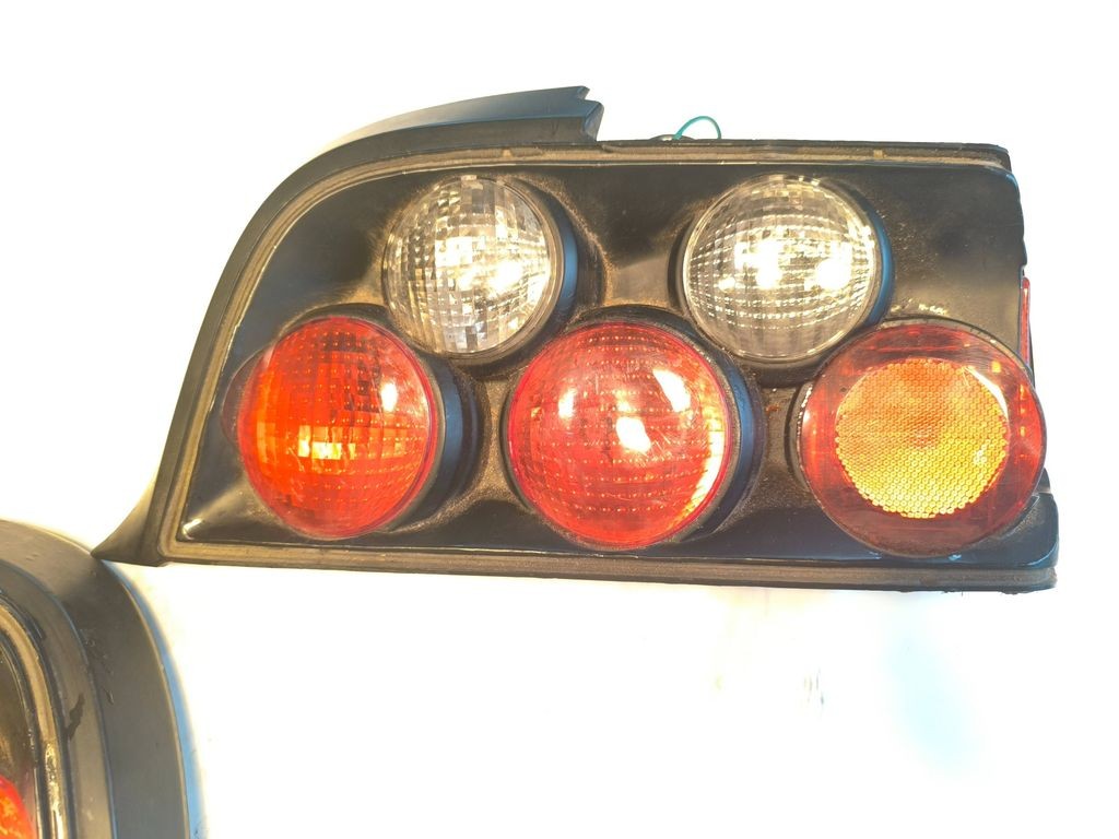 BMW 3 E36 1992 rear tail light lamp SK3711