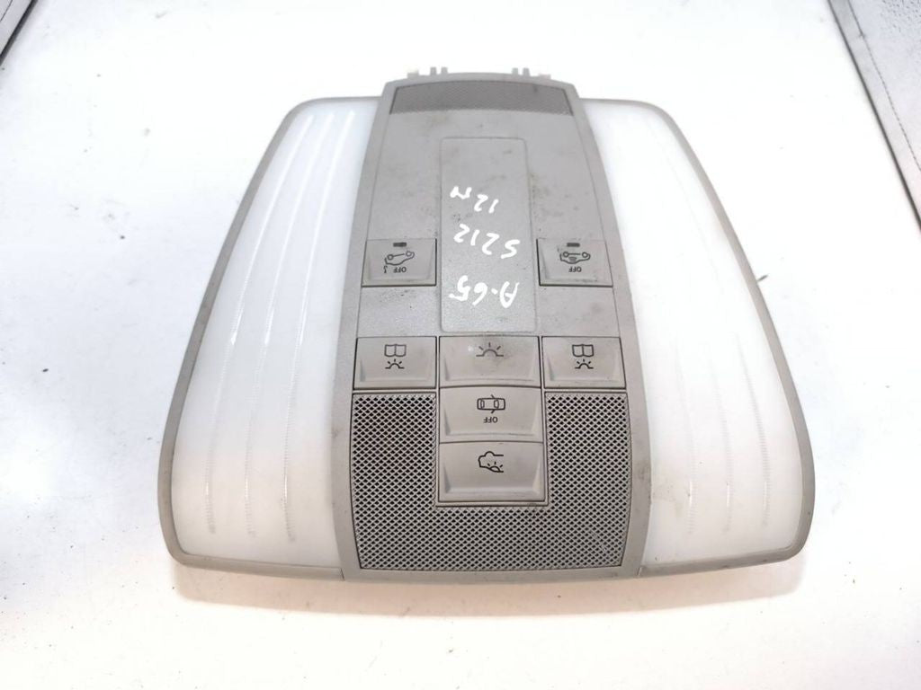 Mercedes-Benz E W212 2011 front dome seat light A2129066401
