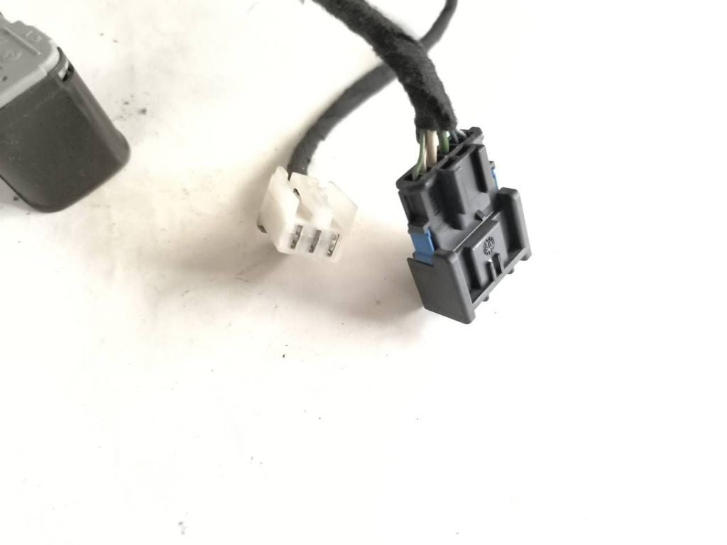 Alfa Romeo 147 1.9JTD 85kW 8V 2005 Center Console Switch 60353200