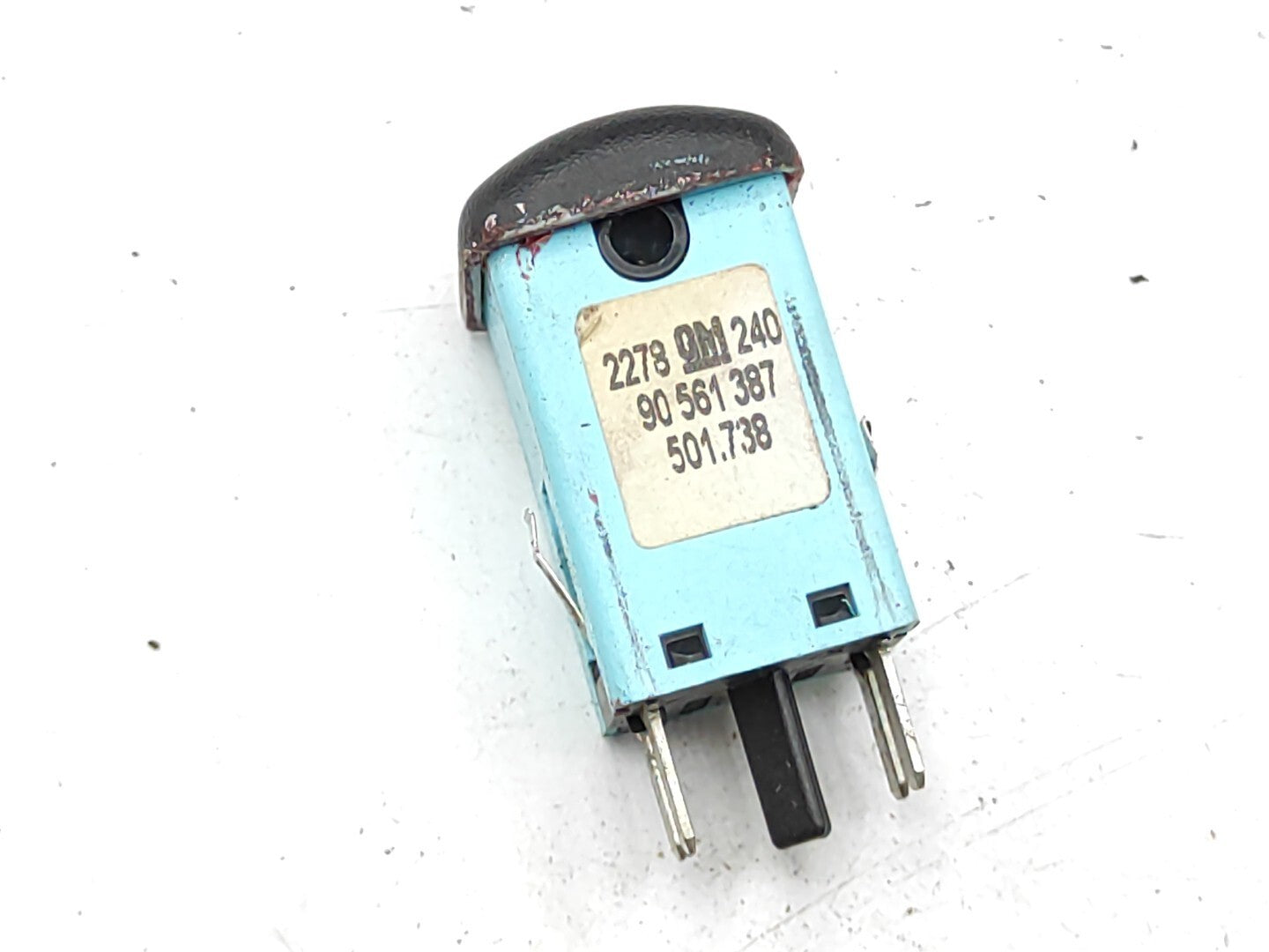 Opel Astra G 2001 Front Dashboard Heated Seat Switch Button 90561387