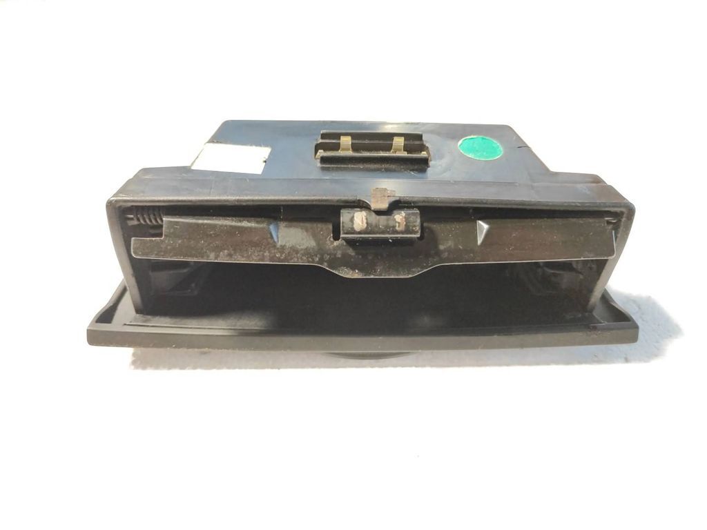 Toyota Corolla E120 E130 2004 Front Panel Dash ashtray 7411102060