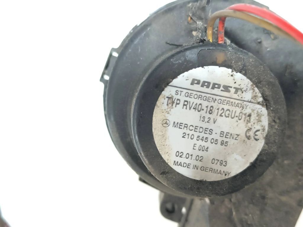 Mercedes-Benz S W220 2003 engine control unit module fan motor 2105450595