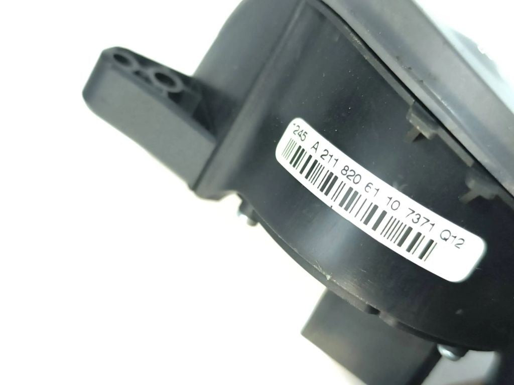 Mercedes-Benz E Class W211 2003 Steering wheel buttons A2118206110