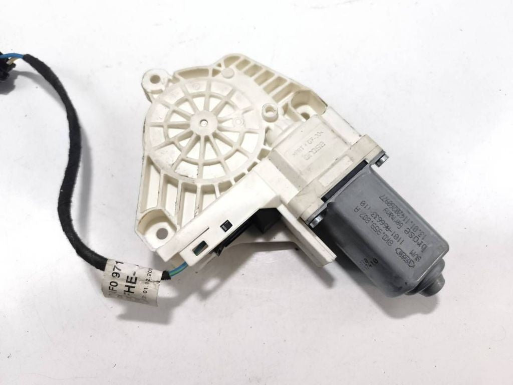Audi A4 S4 B8 8K 2014 front right window regulator motor 8K0959802A