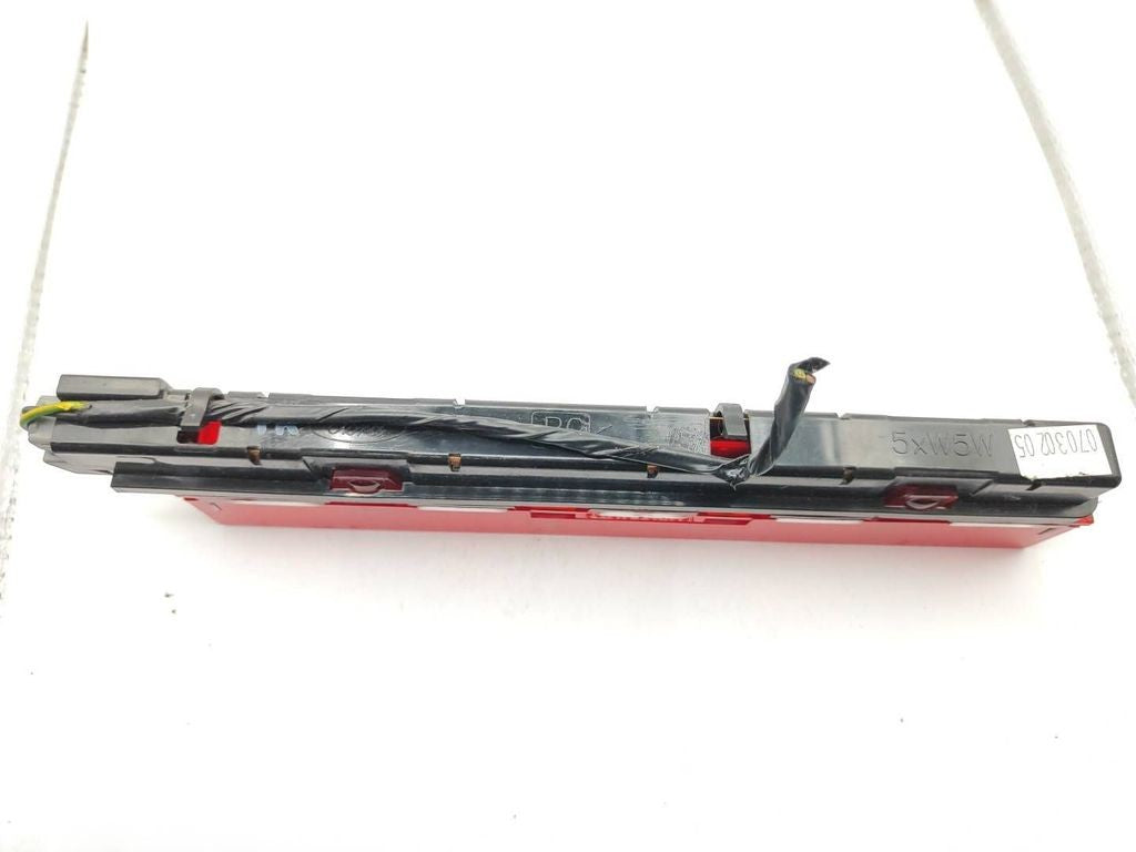 Ford Mondeo Mk III 2002 Third brake center stop light 1S7113A613AE
