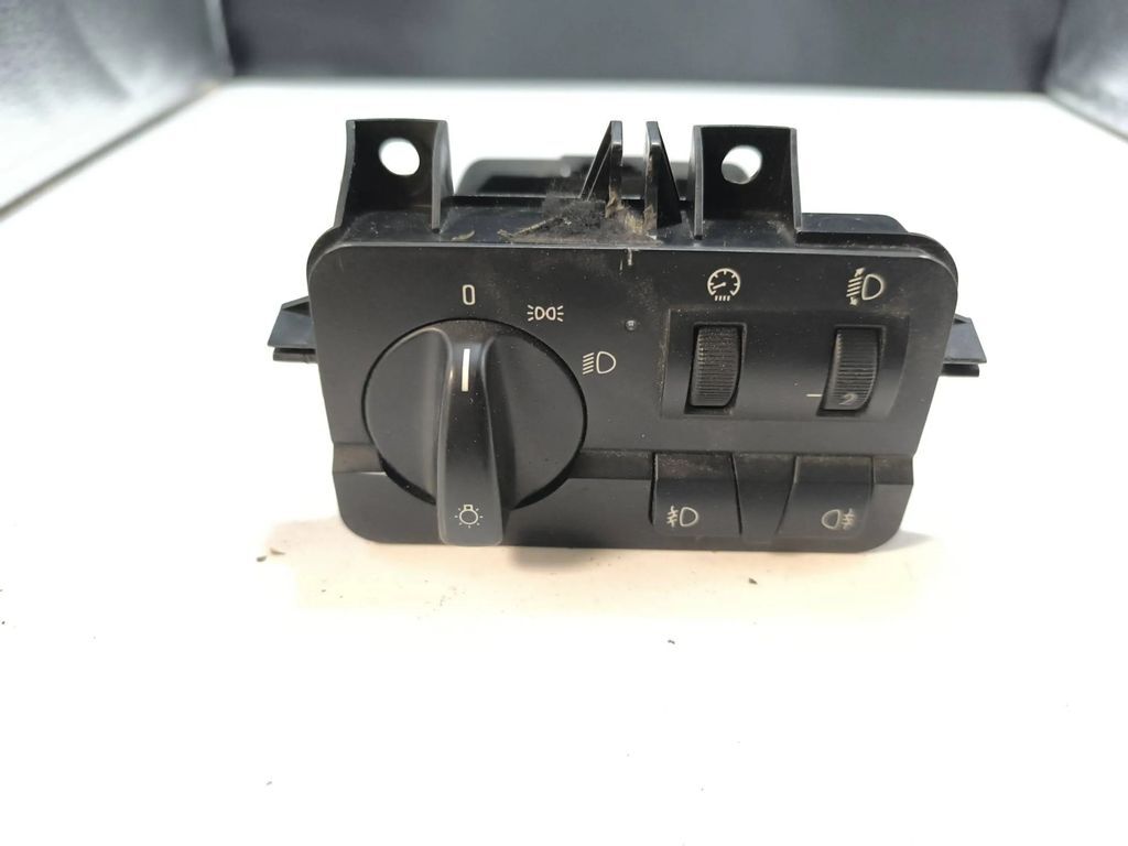 BMW 3 E46 328 2000 Light control switch button 61318363641