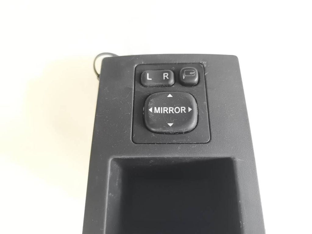 Toyota RAV 4 (XA30) 2008 Wing mirror switch 5892542020