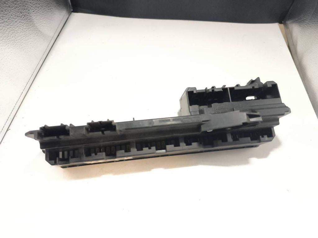 BMW 5 E60 E61 2008 Fuse module 6957330