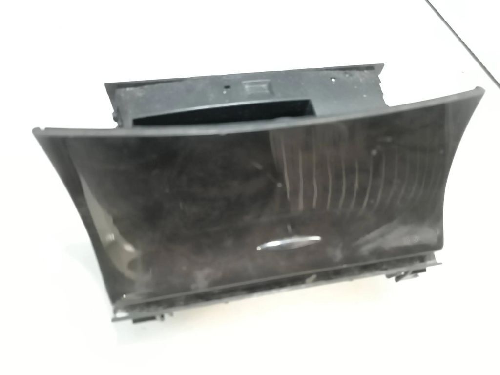 Mercedes-Benz E W211 2003 Front Panel Dash ashtray insert A2118101330