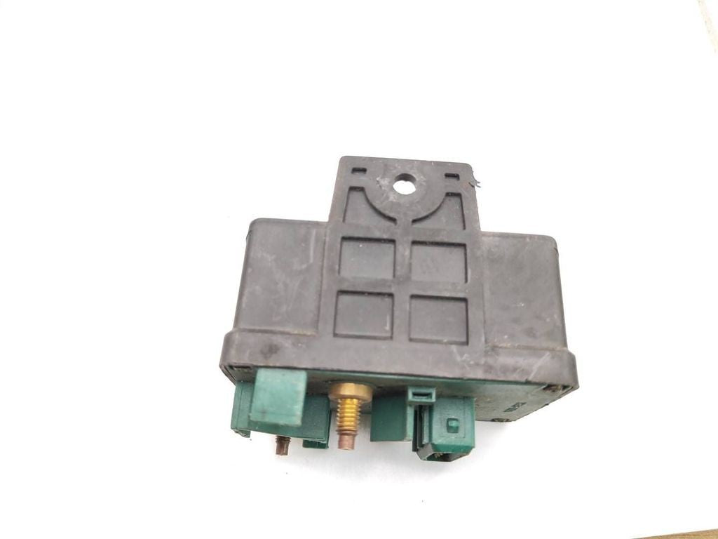 Peugeot 406 2002 Glow plug pre heat relay 598138