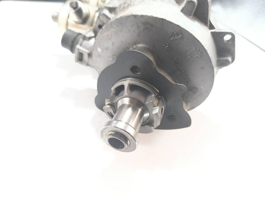 BMW M4 F82 F83 2017 Petrol S55 Vacuum / fuel pump 0261520255