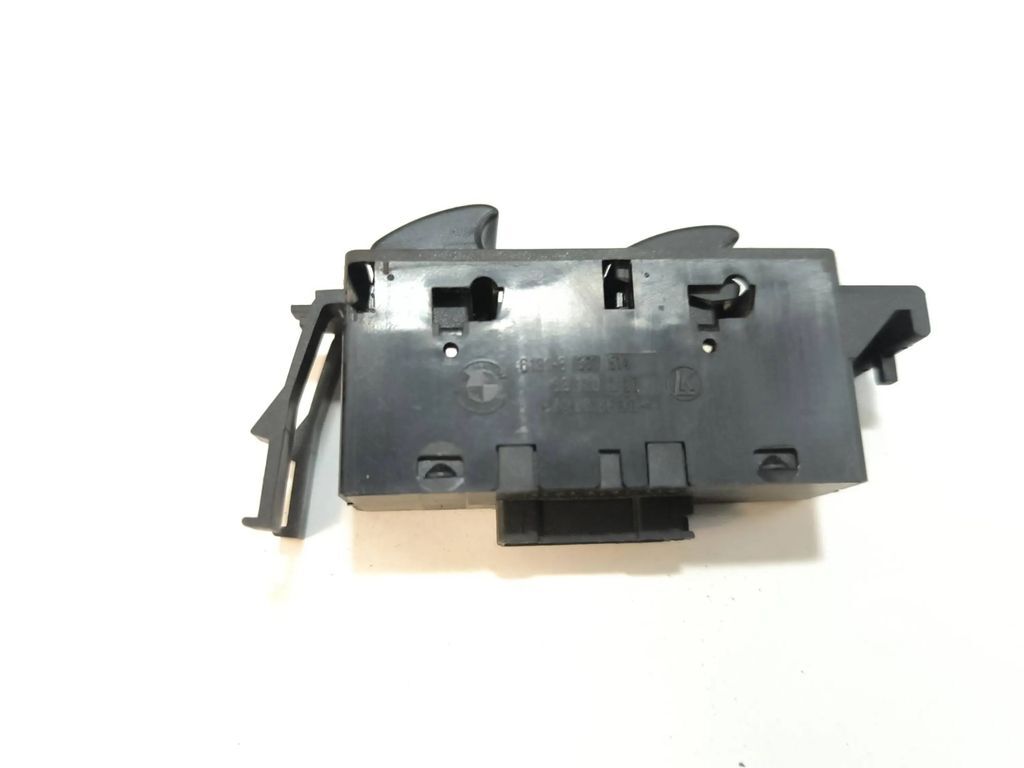 BMW 3 E46 2000 Electric window control control switch 61318381514