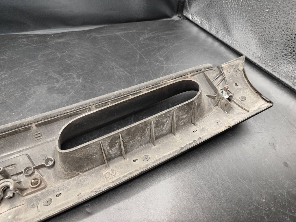 Fiat Marea 2000 Front bumper upper radiator grill / With small defect