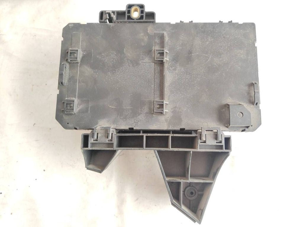 Opel Astra H 2005 Fuse module 13115937