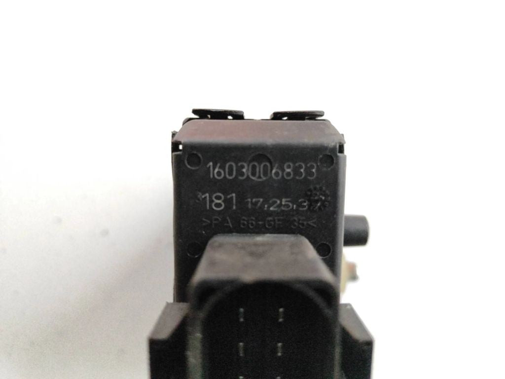 Audi A6 S6 C5 4B 2001 rear right window regulator motor 0130821785