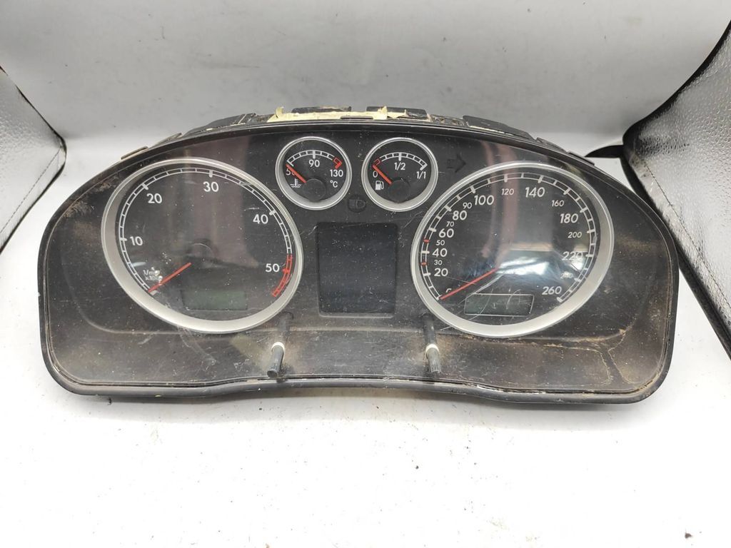Volkswagen PASSAT B5 LHD Diesel speedometer instrument cluster 3B0920949A