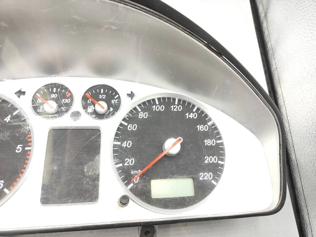 Ford Galaxy 1.9TDI 2002 Diesel speedometer instrument cluster 7M5920800E
