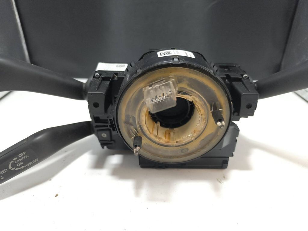 Volkswagen PASSAT B6 2.0 147kW 2006 Wiper turn signal stalk switch 3C9953513B