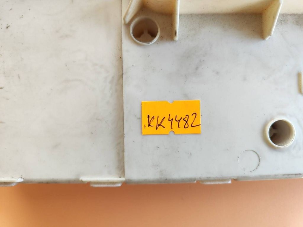 Mercedes-Benz E C207 W207 2011 door control unit module A2079004400