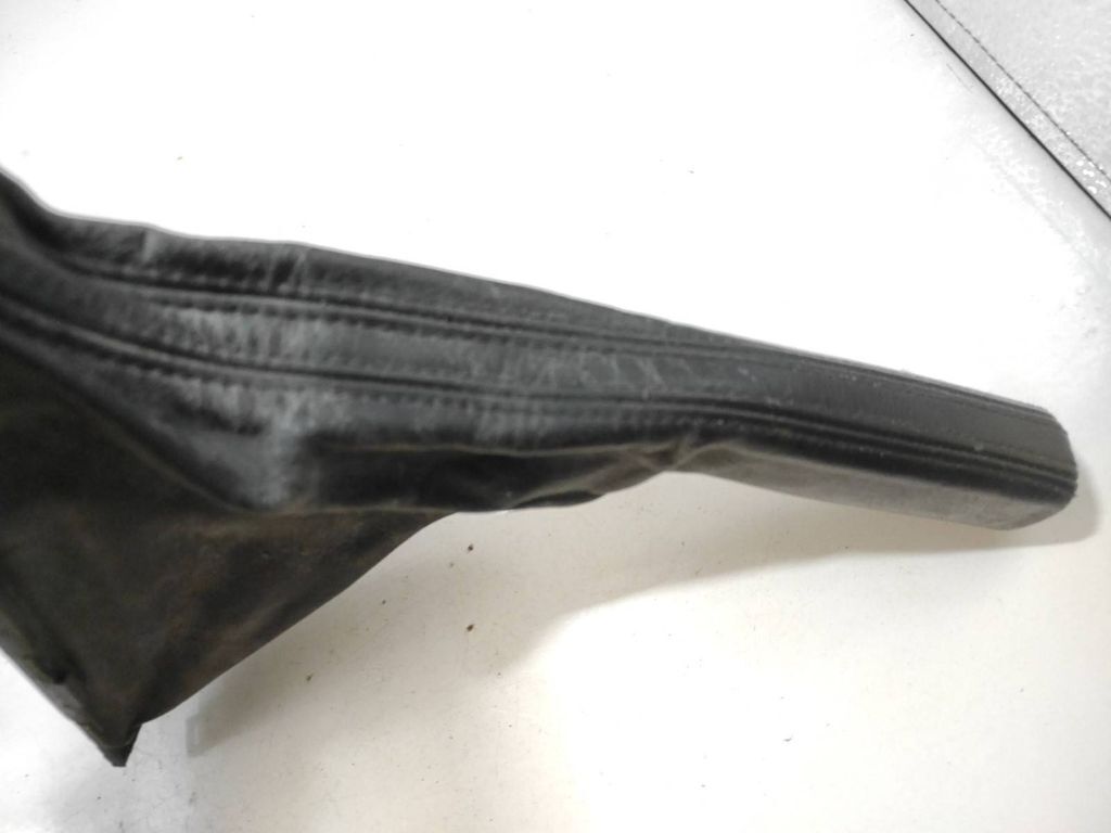 Saab 9-5 2.0T 110kW Petrol 2000 Handbrake trim