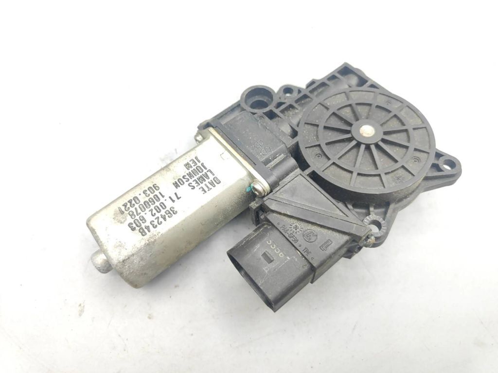 BMW 3 E90 E91 2007 rear left window regulator motor 71002603